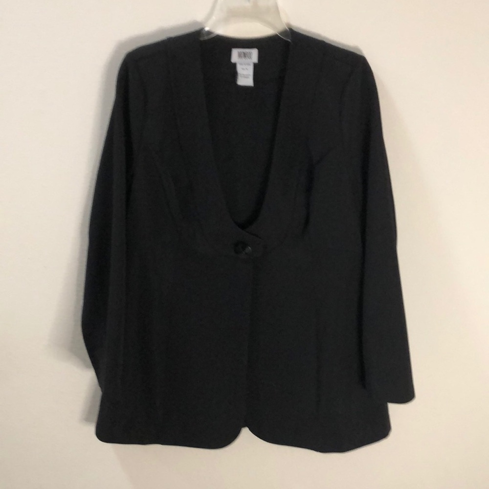 Black packable blazer